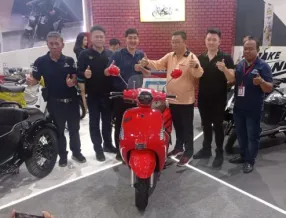 Meriahkan PRJ 2023 MForce Luncurkan Skutik WMoto Greta 150 Bergaya Klasik